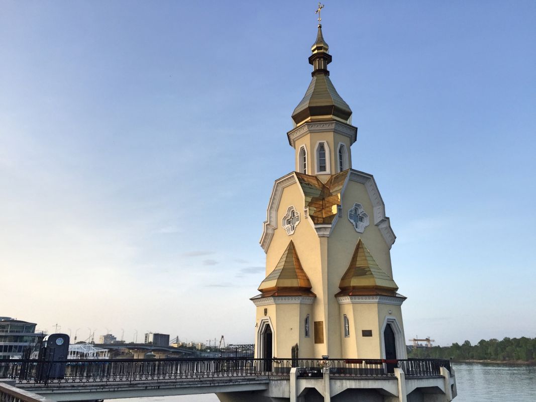 Храм святителя-чудотворца Николая на водах