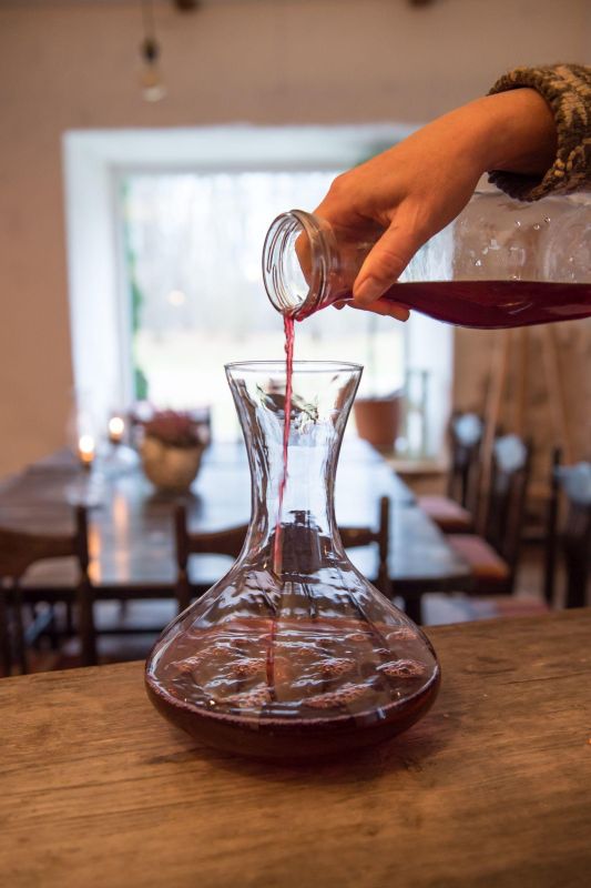 Вкусы мызы Алатскиви: магазин местных продуктов и винный погреб