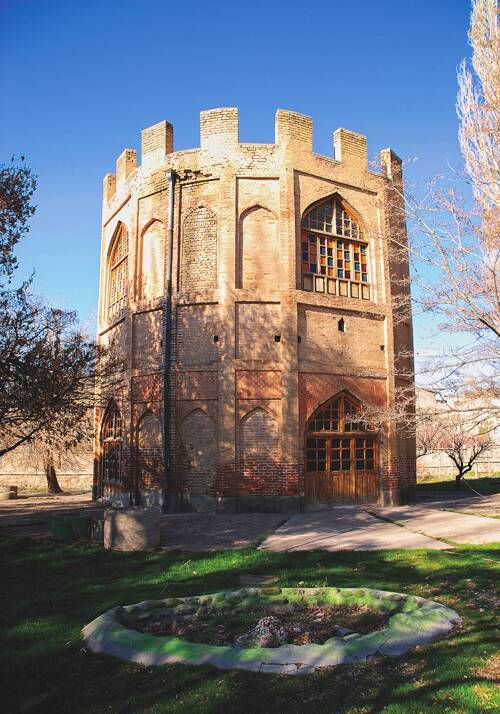 Башня Халат Пушан