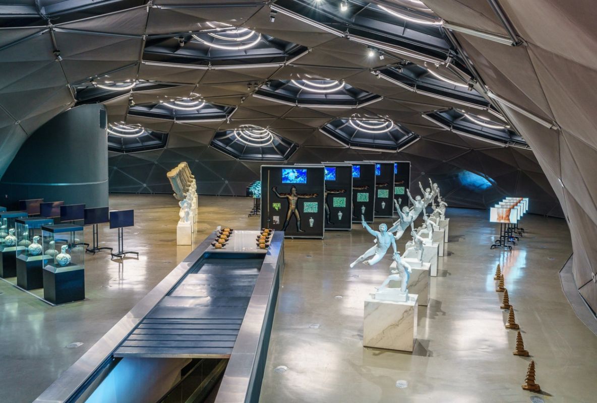 Кунстхаус (Музей Современного Искусства)