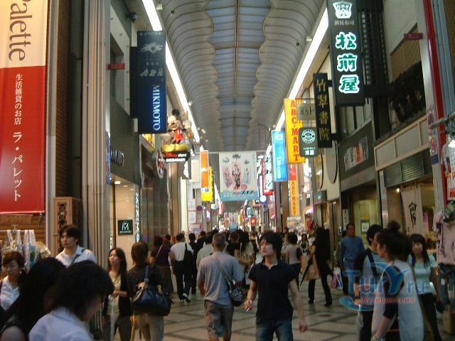 Торговая улица Шинсайбаши Суджи