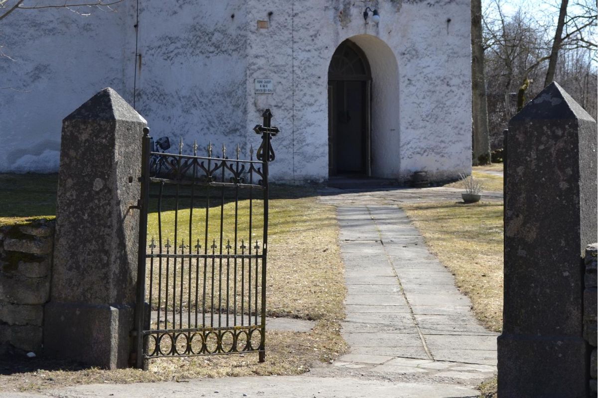 Церковь Пярну-Яагупи