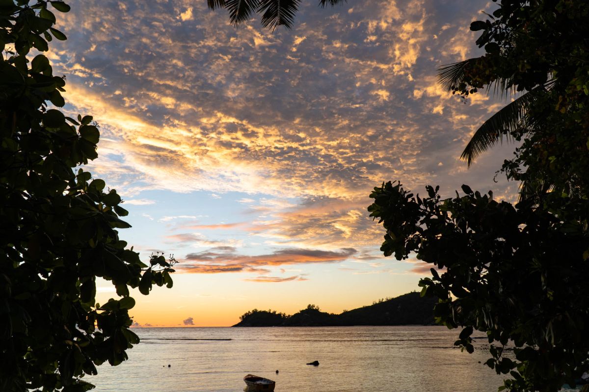 Баи Лазар Паблик Бич