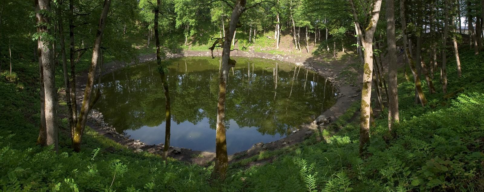 Музей метеоритики и плитняка в Каали