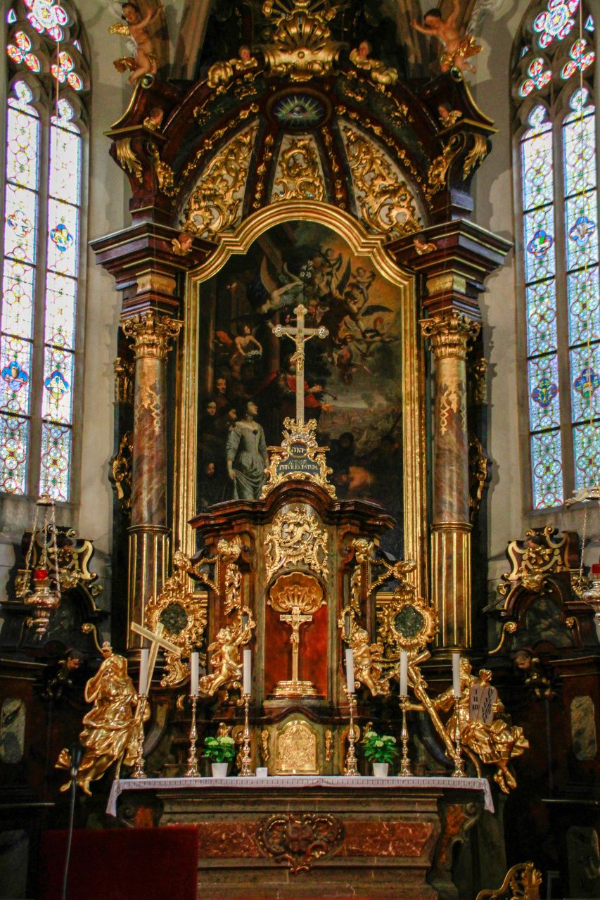 Костёл св. Йиндржиха и св. Кунгуты