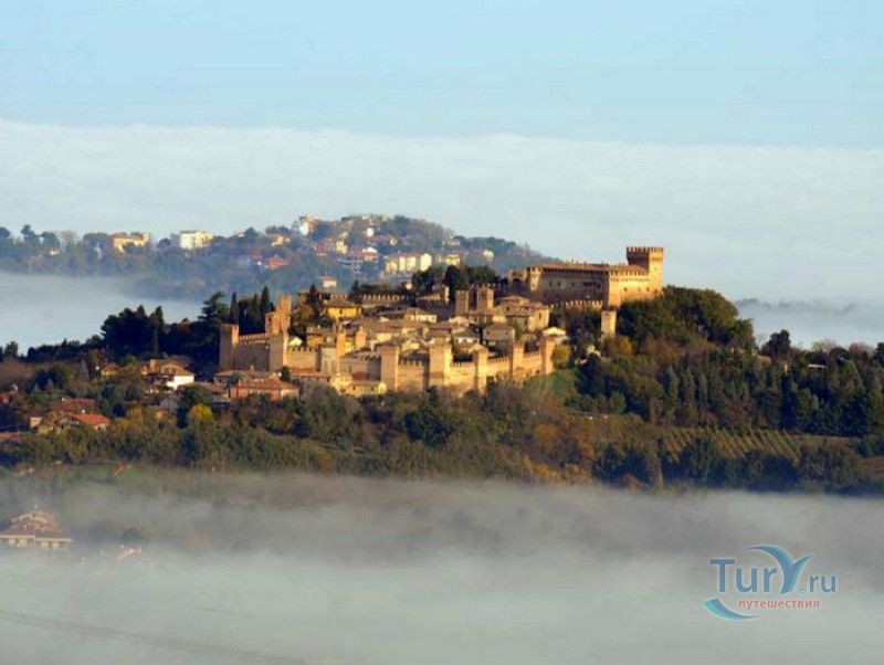 Замок Градара