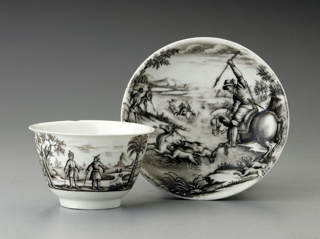 Выставка ИСКУССТВО, ЖИЗНЬ в музее декоративно-прикладного искусства