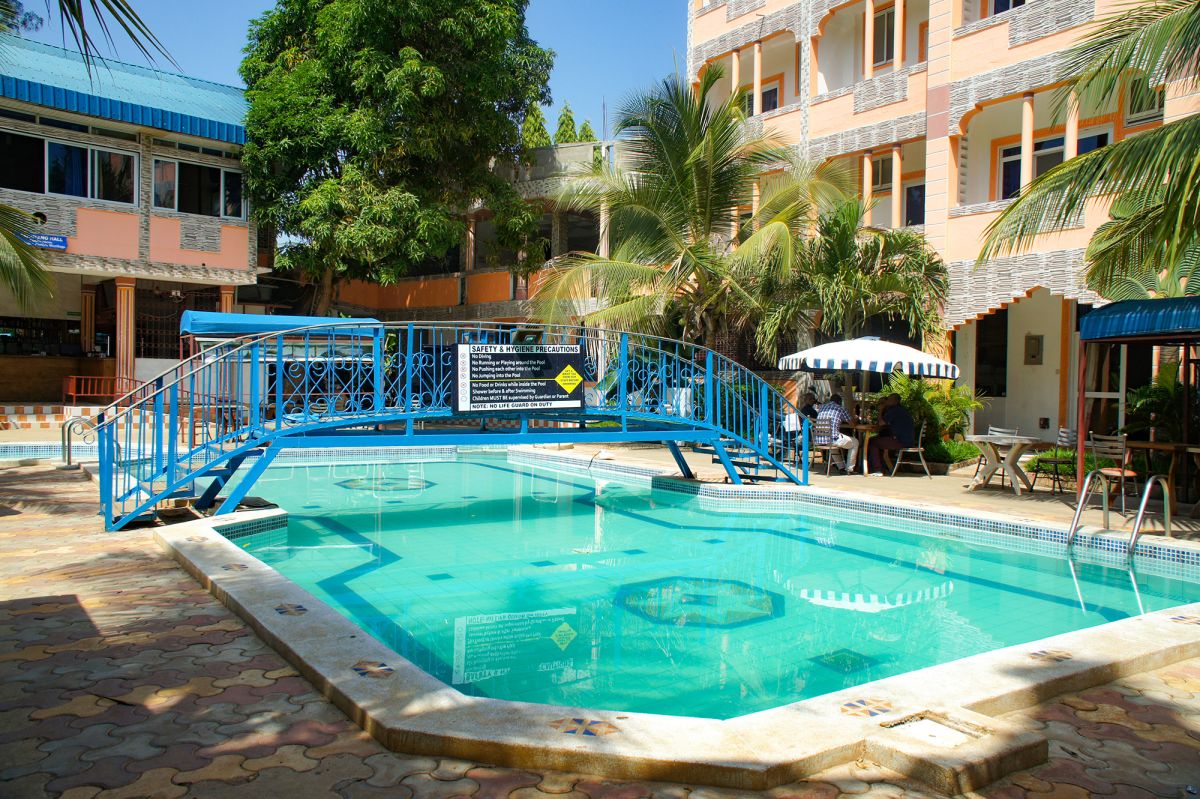 Premier Guest Residence Hotel