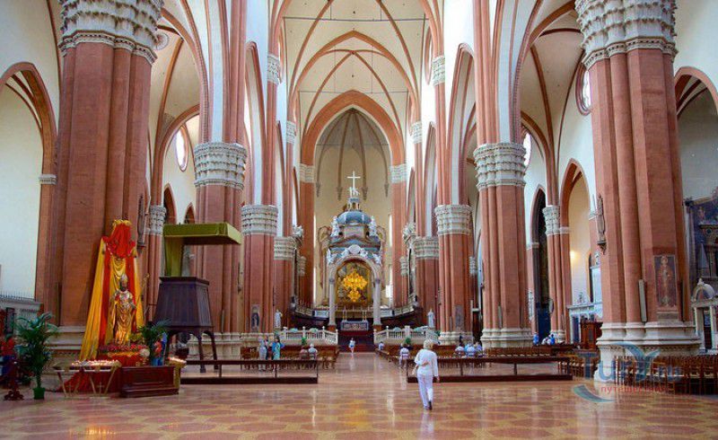 Базилика Сан-Петронио