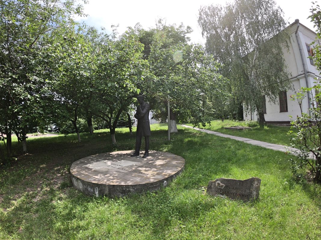 Памятник Липинскому В.К.