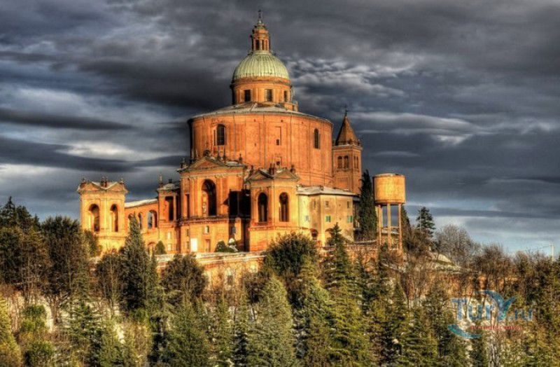 Базилика Мадонна Ди Сан Лука