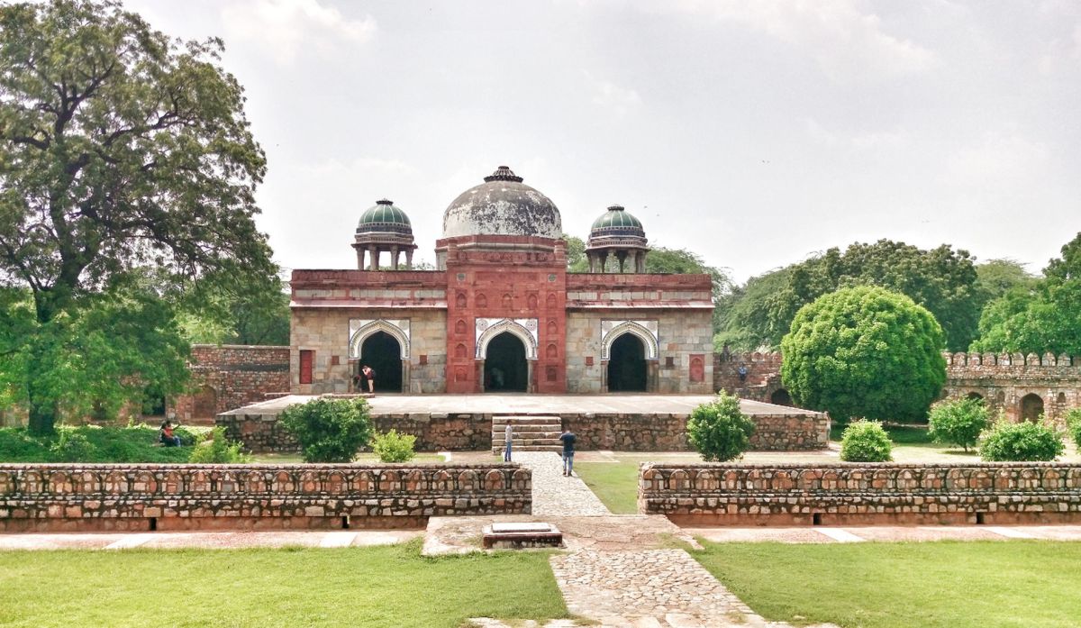 Мечеть Иса Хана