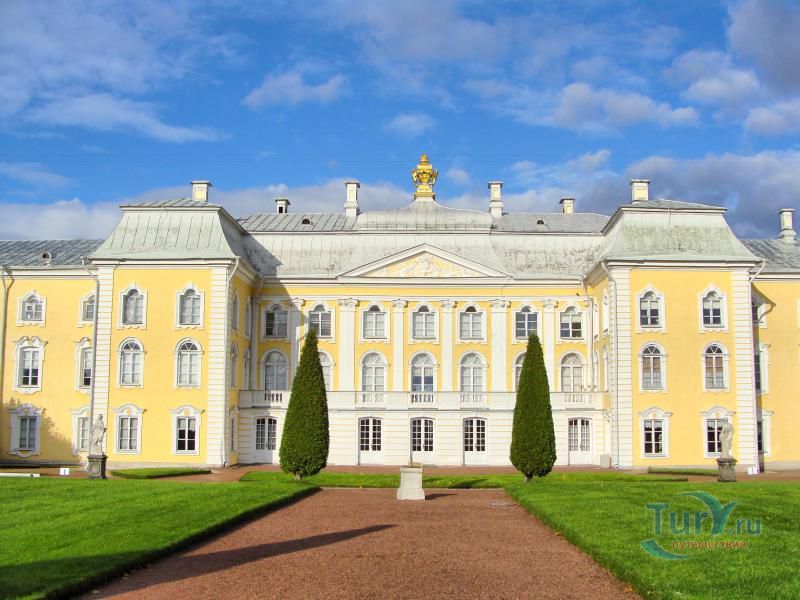 Большой Петергофский дворец