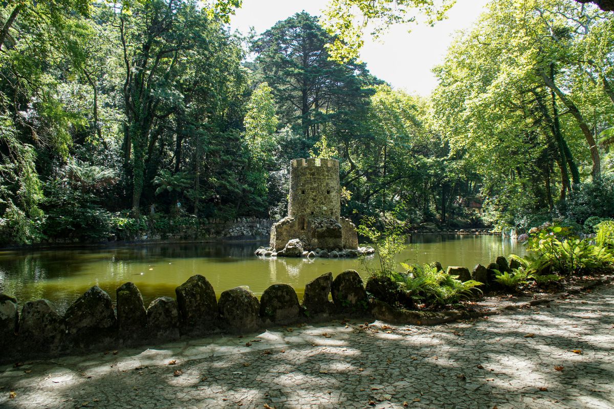 Ботанический сад Вале-дус-Лагуш-э-Патейра (Vale dos Lagos e Pateira)
