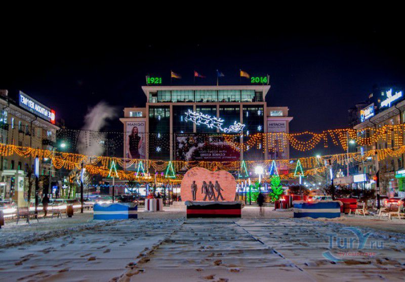 Памятник Битлз