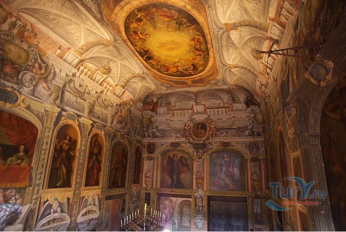 Монастырь де лас Дескальсас Реалес