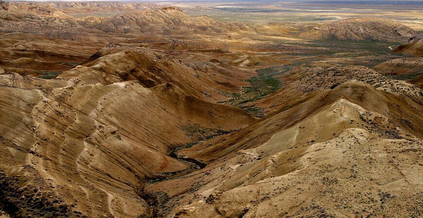 Впадина Карагие