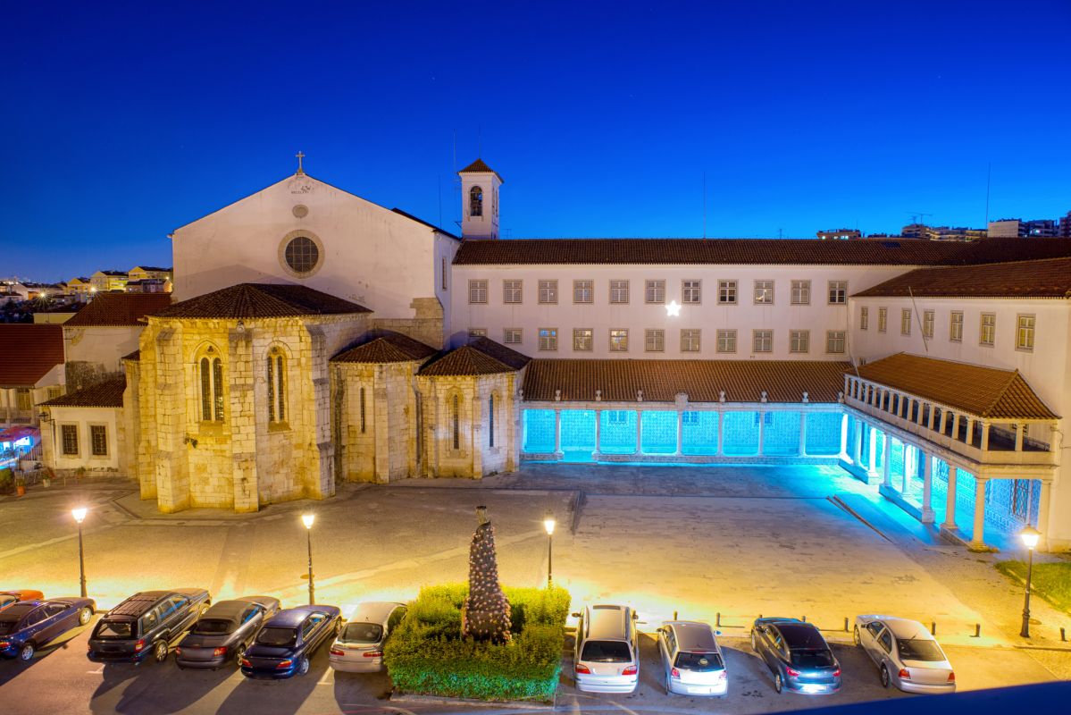 Монастырь Сан-Диниш-де-Одивелаш