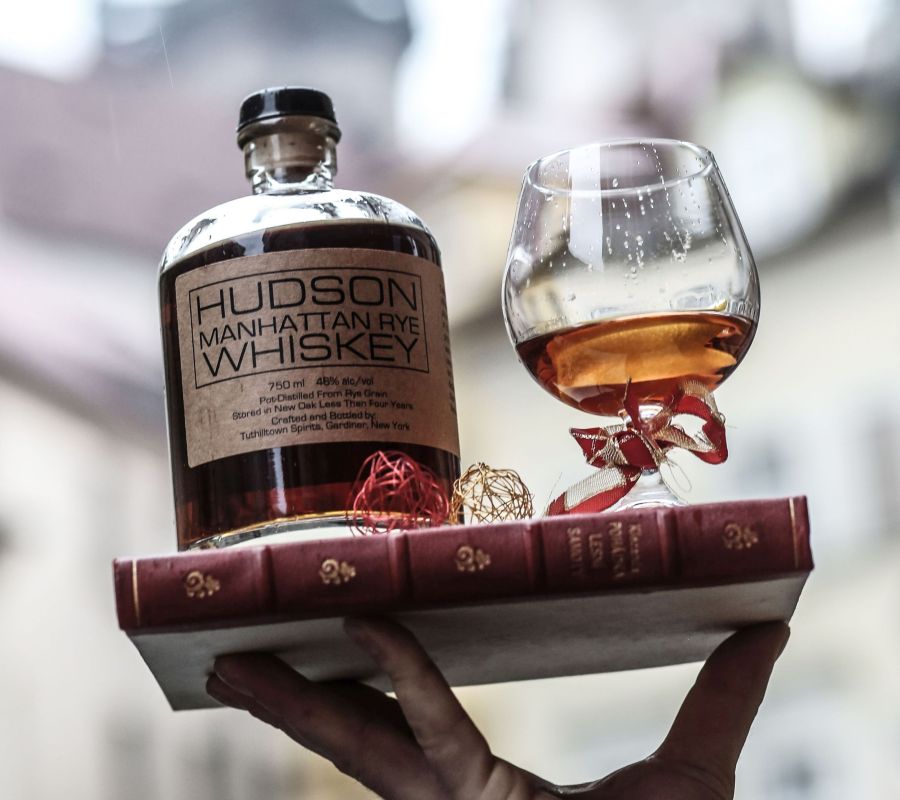 Týnská Bar and Books