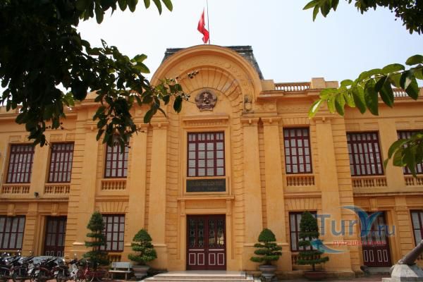 Музей революции в Ханое