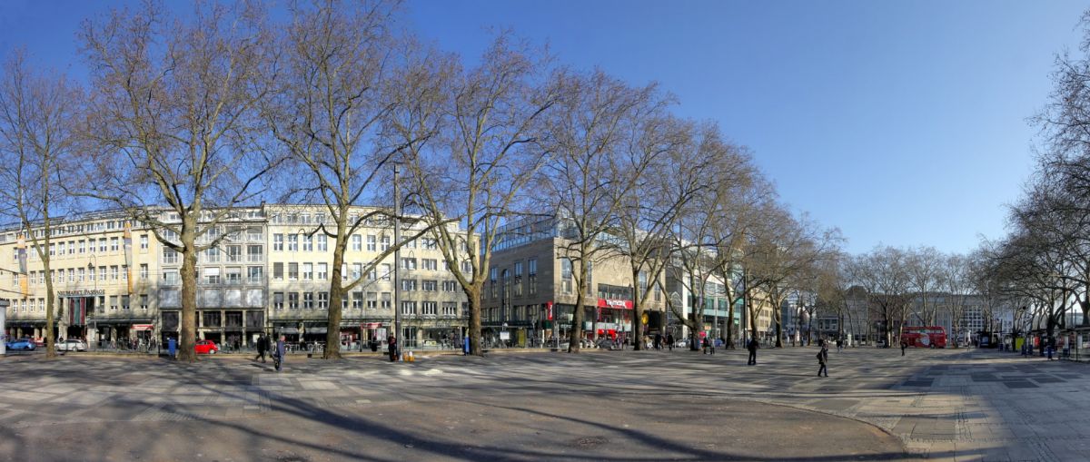 Площадь Ноймаркт в Кёльне