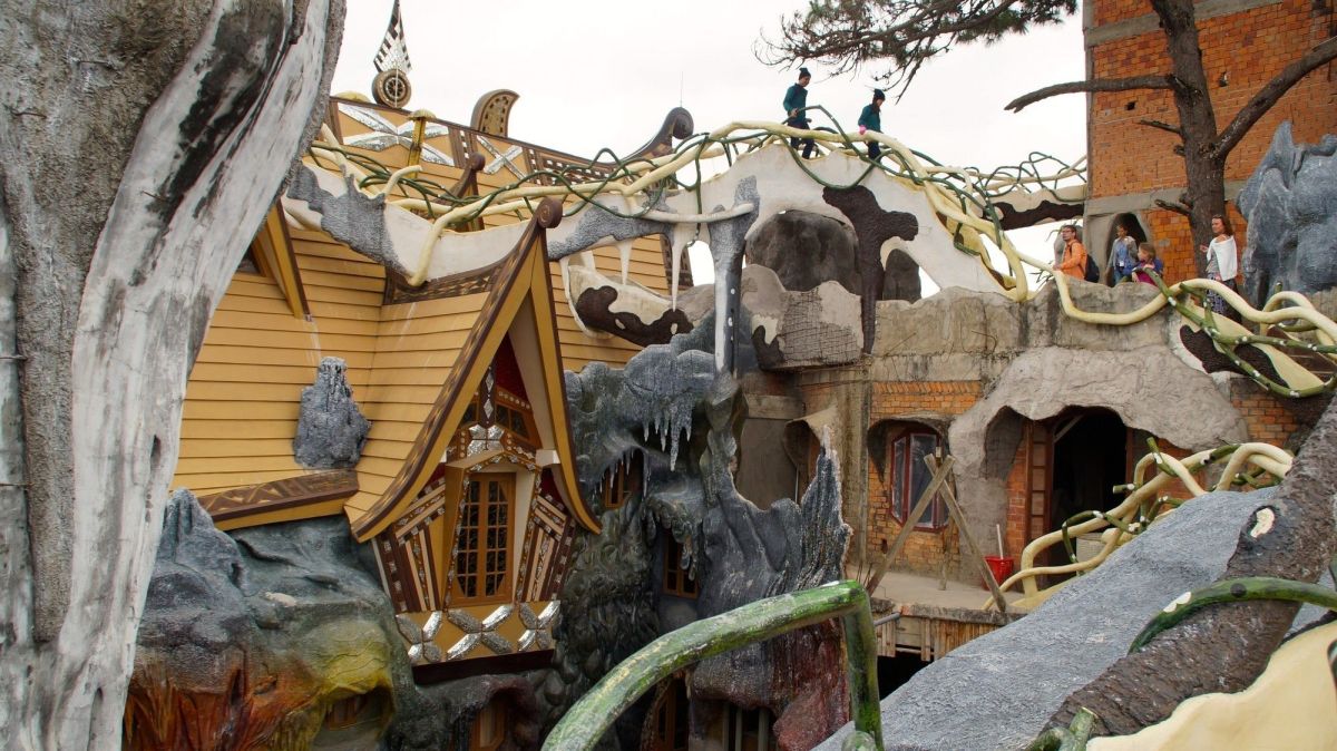 Крейзи Хаус (Гостевой дом Ханг Нга)