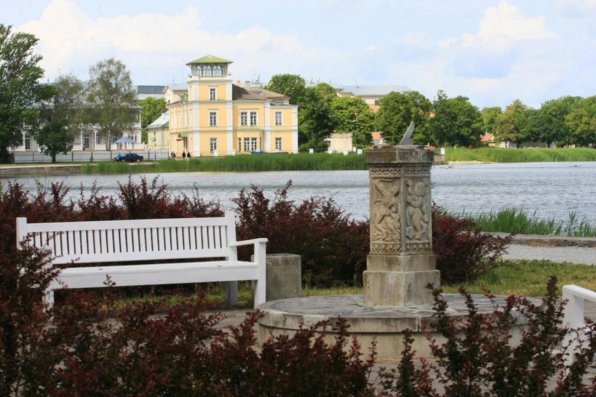 Солнечные часы в Хаапсалу