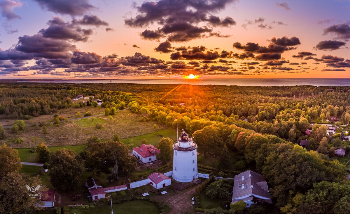 Верхний маяк Суурупи