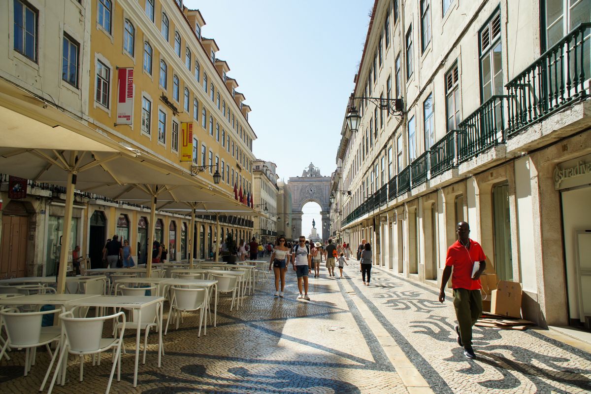 Руа Аугушта (Rua Augusta)