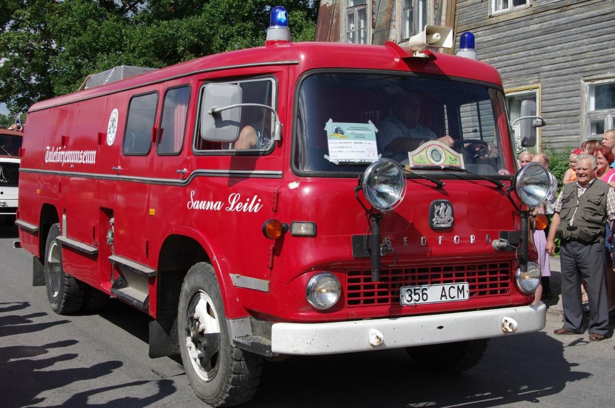 Сауна добровольных пожарников в пожарной машине