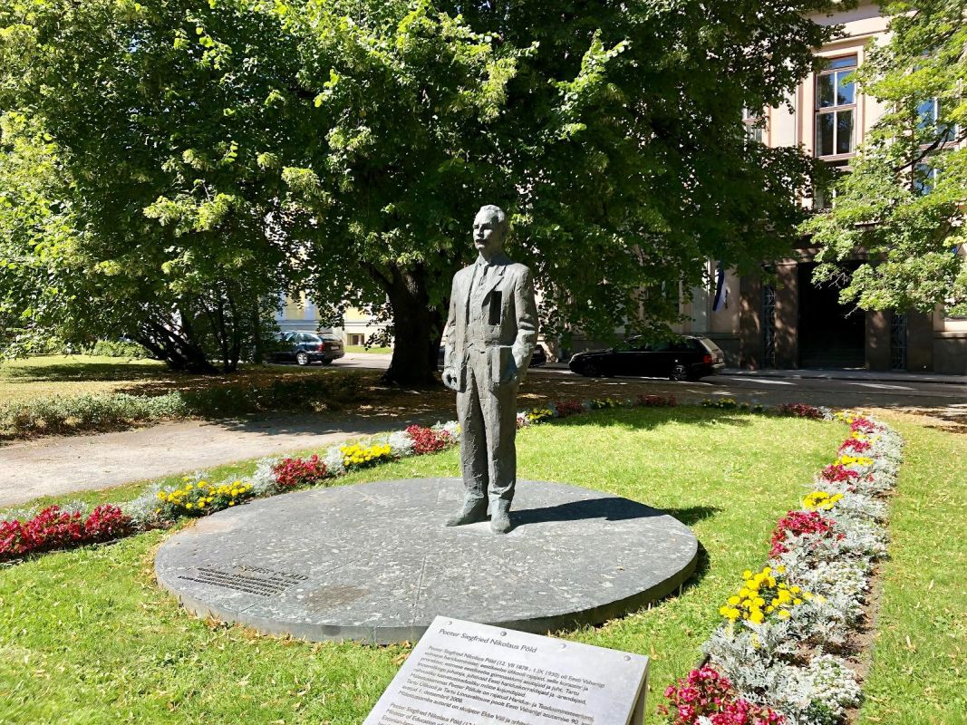 Памятник Пеетеру Пылду