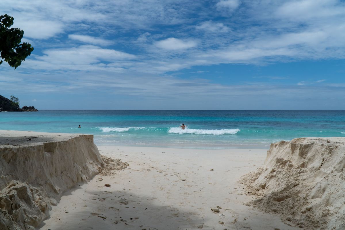 Пляж Петит Анс, Маэ