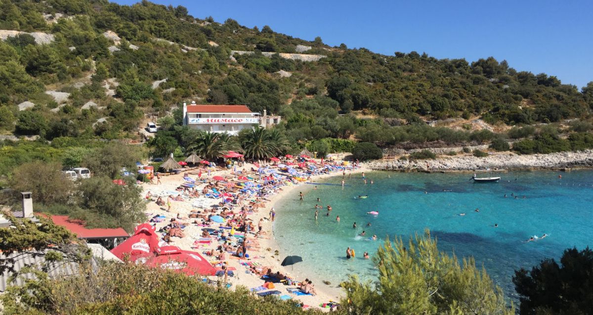 Пляж Покойний Дол