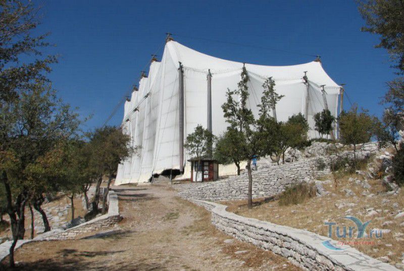 Храм Аполлона Эпикурейского в Бассах