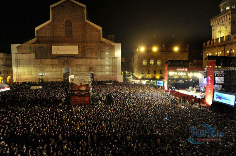 Пьяцца Маджоре