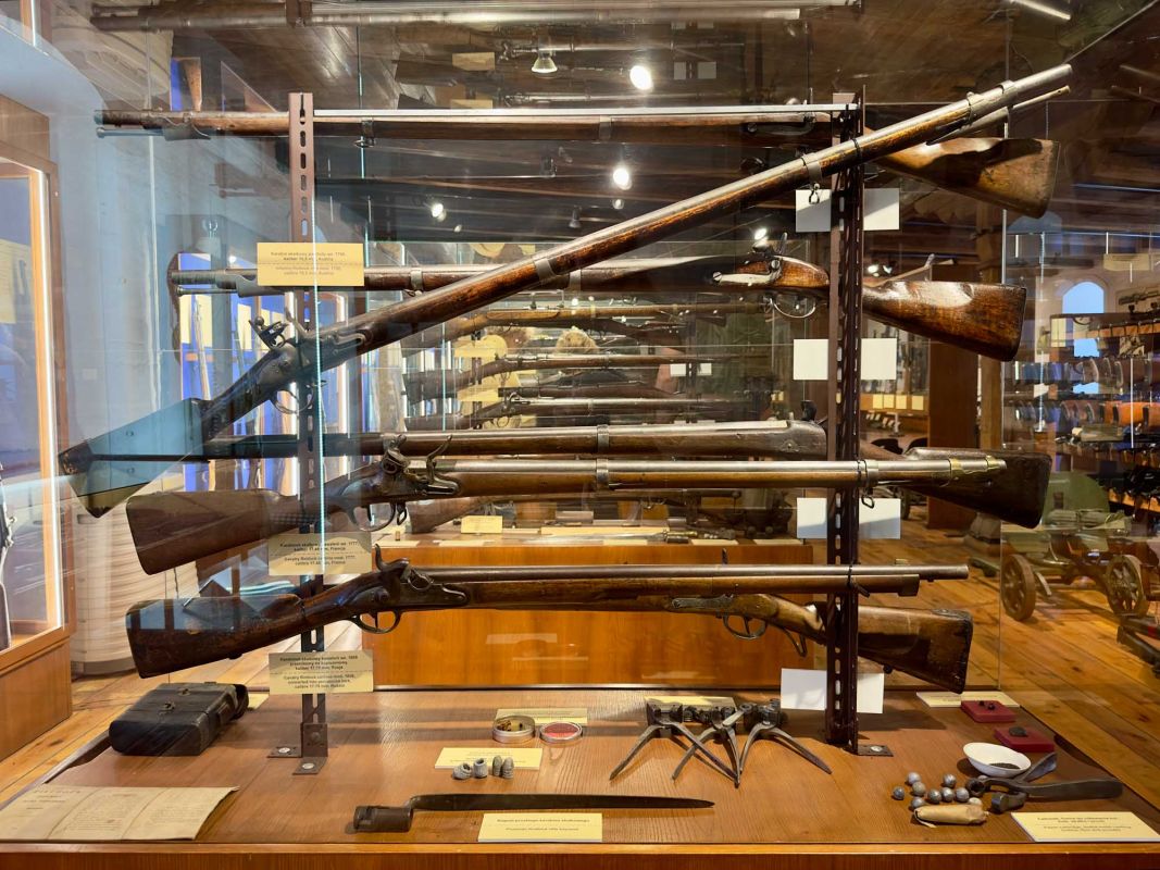 Военный музей во Вроцлаве