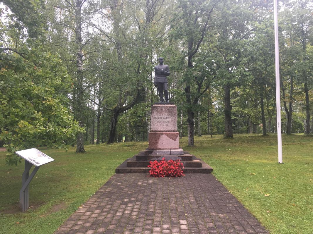 Монумент Освободительной войны в Тырва