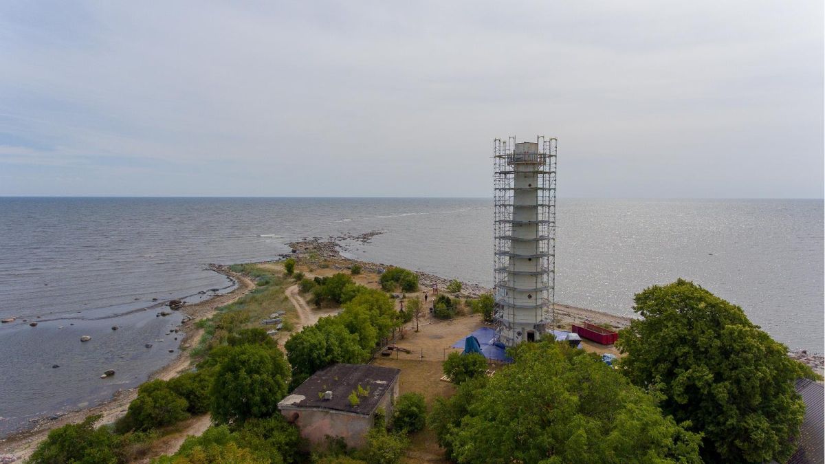 Маяк острова Кихну