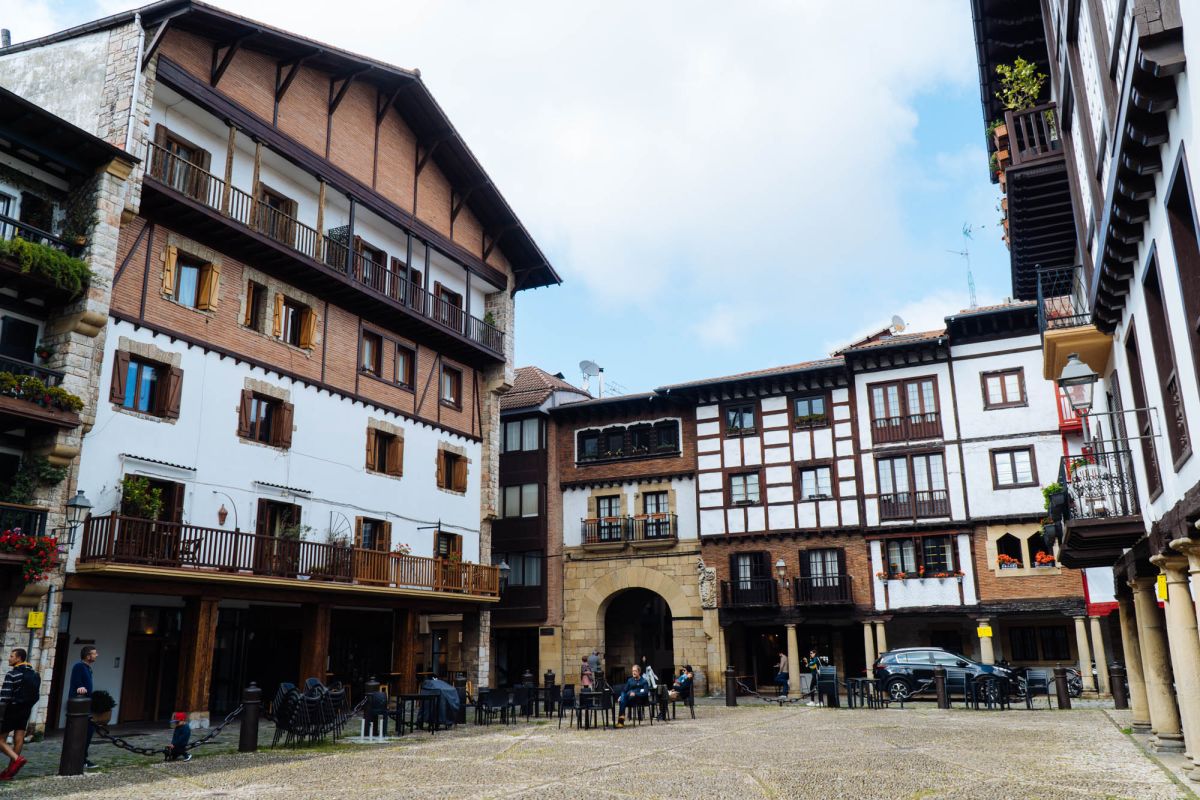 Гипускоа Плаза