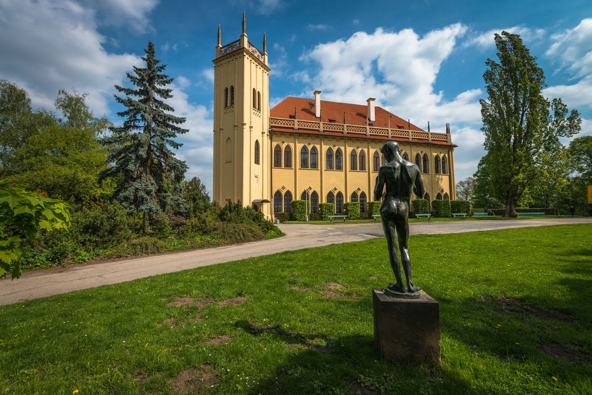 Из Бубенеча – в Трою: Идиллия среди вилл и деревьев