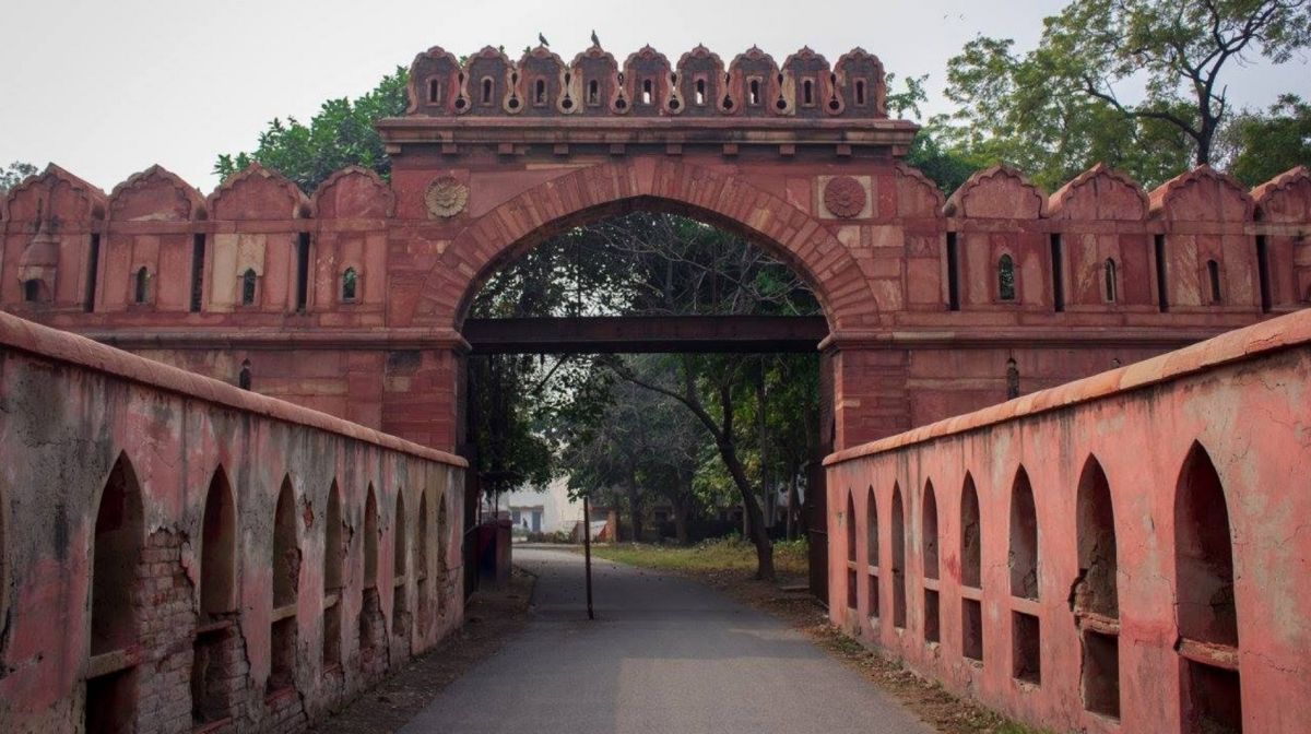 Форт Салимгарх