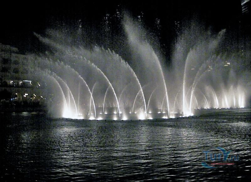 Фонтан Дубай