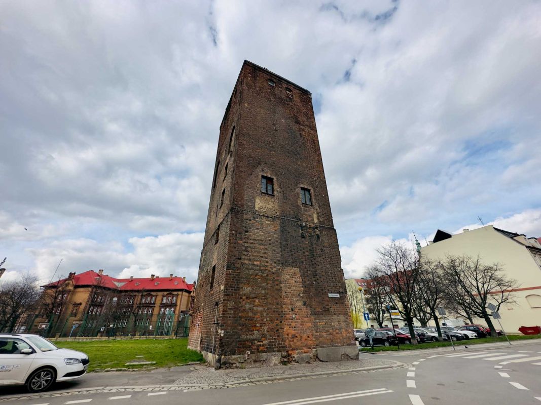 Хойновская башня в Легнице
