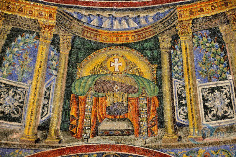 Баптистерий Неона (Баптистерий Православных)