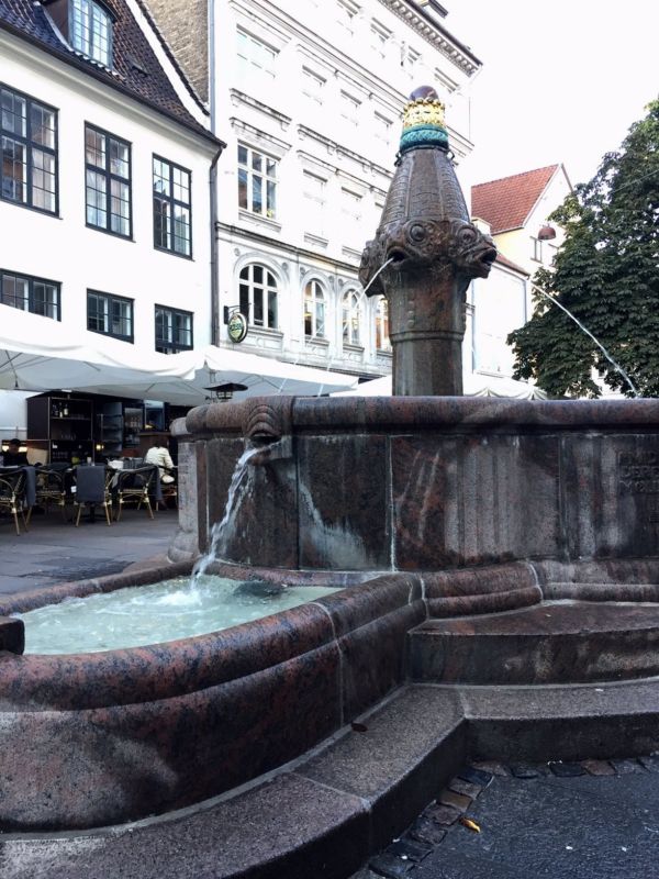 Фонтан Вандкунстен (Vandkunsten Fountain)