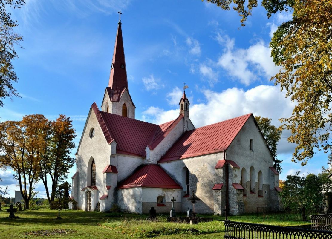 Церковь Святого Михкеля в Юуру