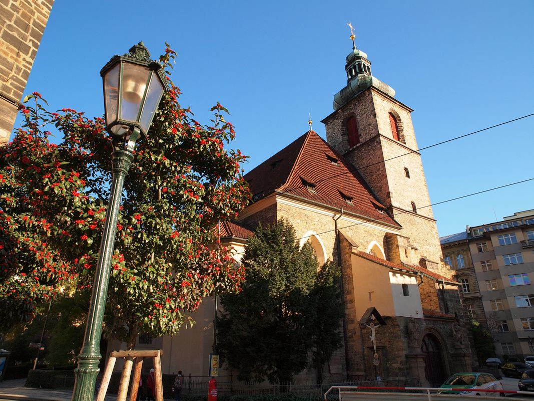 Костёл св. Йиндржиха и св. Кунгуты