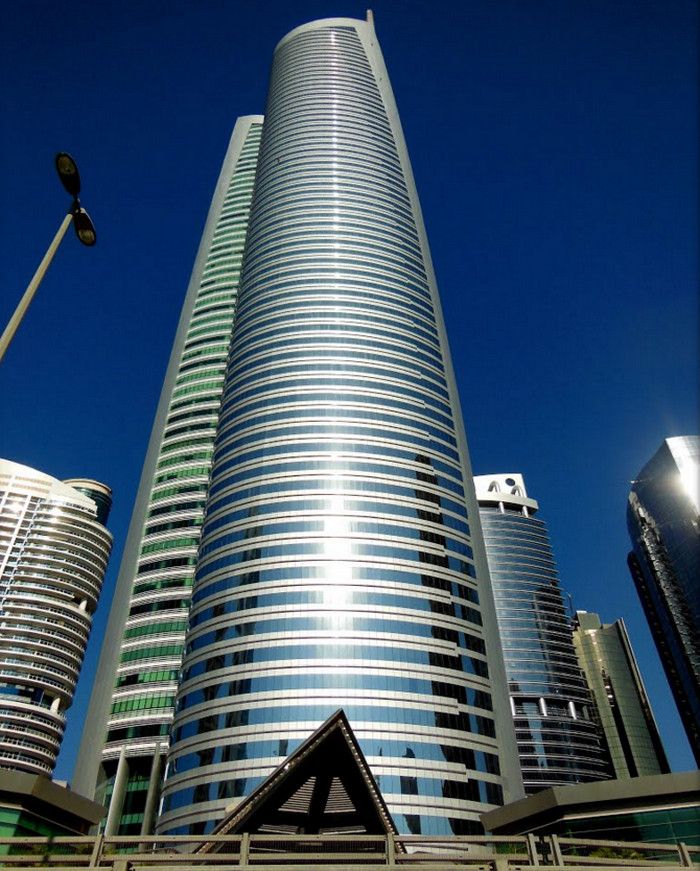 Башня Алмас 