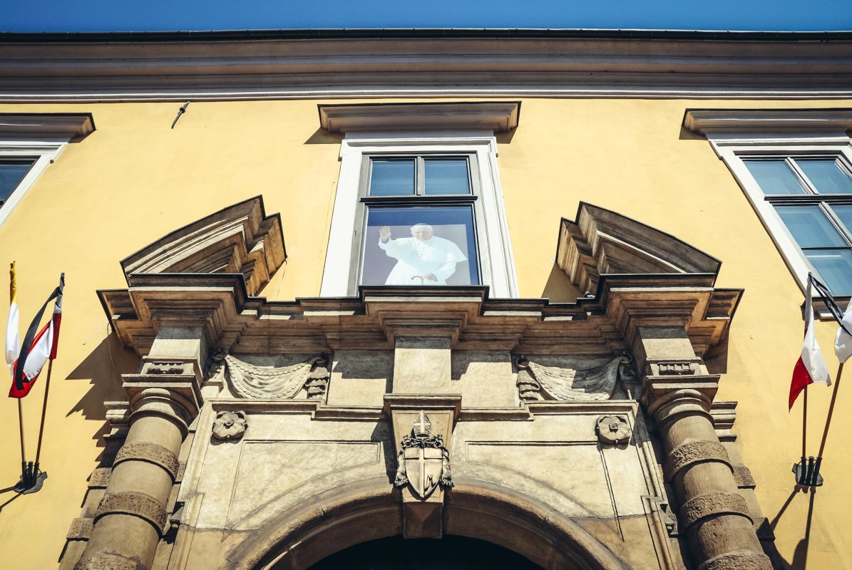 Епископский дворец