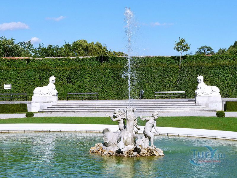 Дворец Бельведер